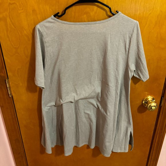 Lularoe Solid Gray Swing Perfect T Short Sleeve Top Medium - Picture 9 of 14